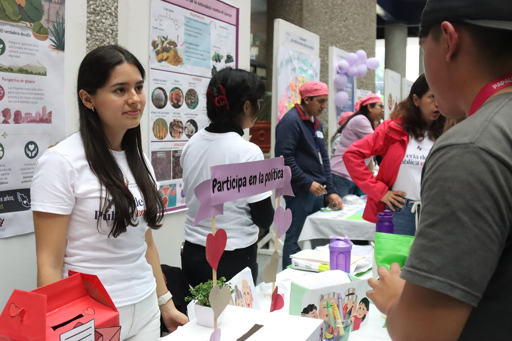 Estudiantes participantes 4ta Feria de Salud Pública