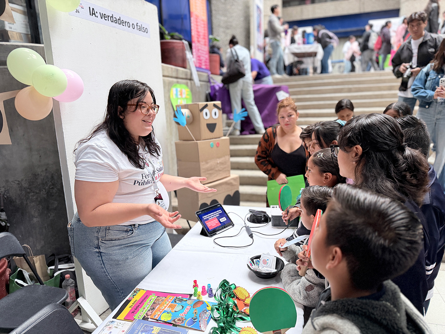 Stand interactivo centros de investigación INSP